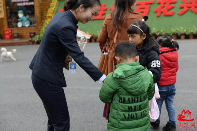 大年初二，兴义旅游新春活动火热进行中，各地游客纷至沓来，旅游形势空前火爆，更多好玩等你来体验！