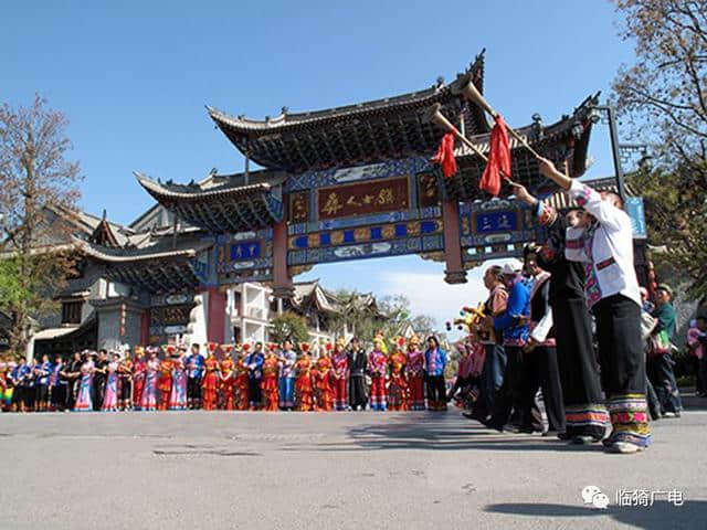 「旅 行」青春毕业季｜广电带你去旅行，昆大丽双飞6日游，十大玩法带你嗨......