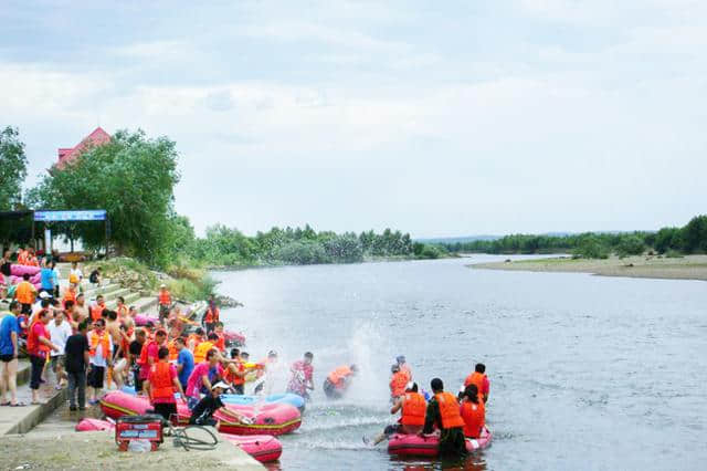 齐齐哈尔旅游：雅鲁河漂流