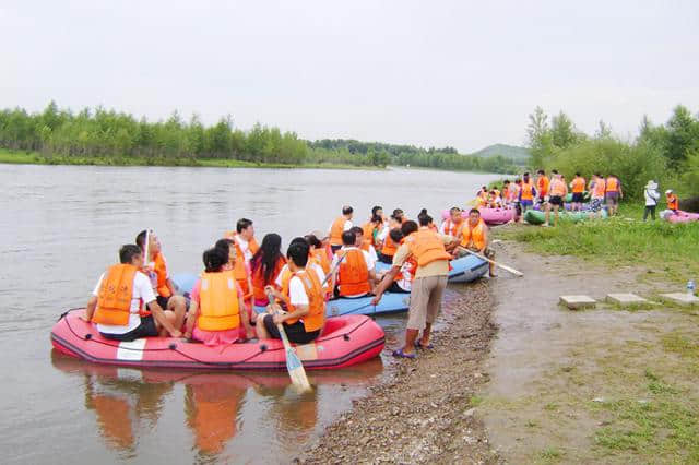 齐齐哈尔旅游：雅鲁河漂流