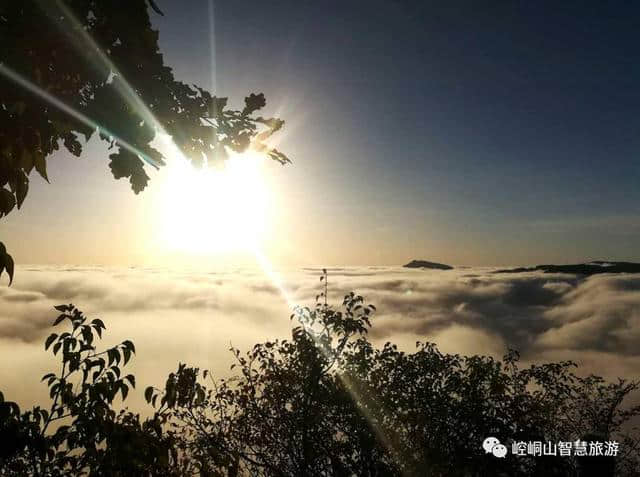 平凉崆峒山实拍 当云海撞上日出 非一般的震撼体验！