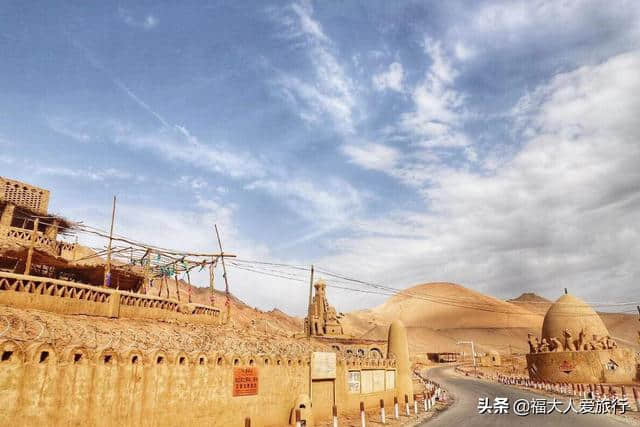 中国地势最低的地方：地表温度80度+，敢来新疆吐鲁番旅游吗？