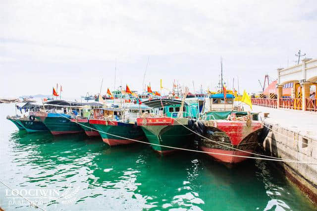 吃不完的海鲜和百米深蓝大海，和妹子外伶仃岛游记