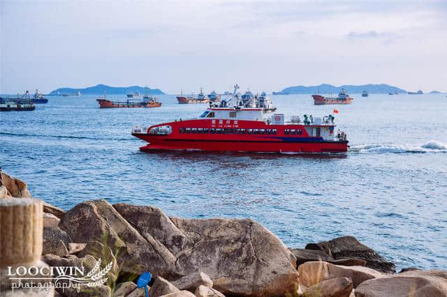 吃不完的海鲜和百米深蓝大海，和妹子外伶仃岛游记