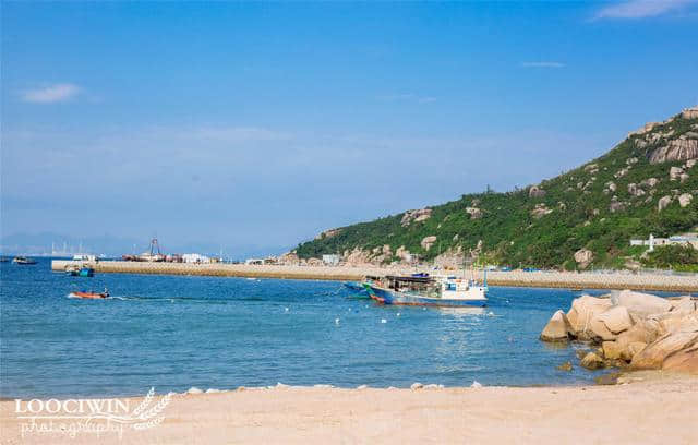 吃不完的海鲜和百米深蓝大海，和妹子外伶仃岛游记