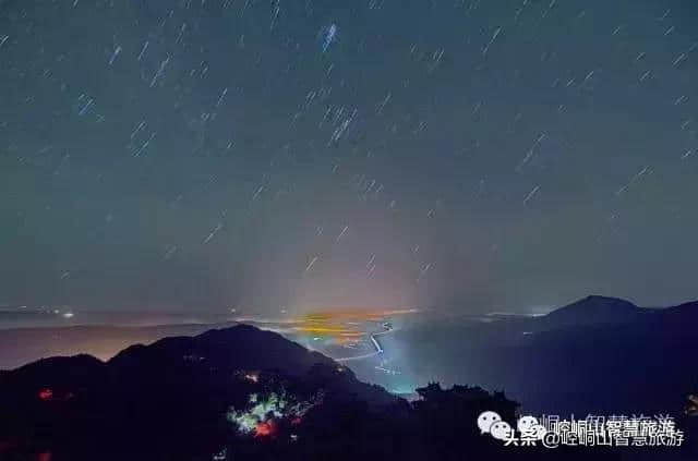 夏天的崆峒山，是一幅百看不厌的画卷