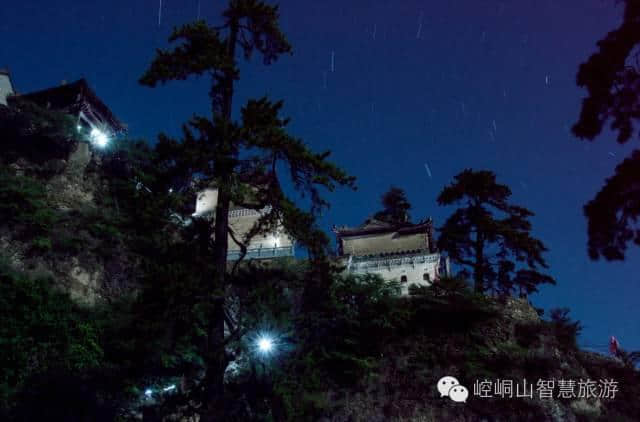 夜色中的崆峒山，竟然这般美！