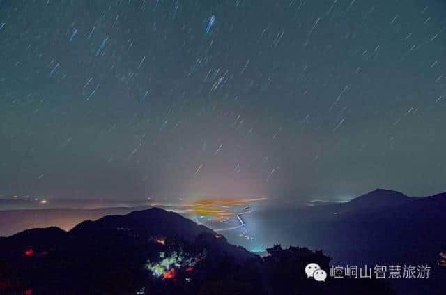 夜色中的崆峒山，竟然这般美！