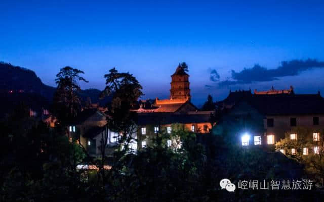 夜色中的崆峒山，竟然这般美！