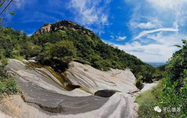 平山有处千年历史文化名山，能“与神对话”，一起去体验吧！