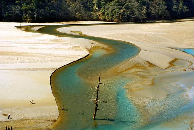 全域旅游·每日一景——康定情歌（木格措）