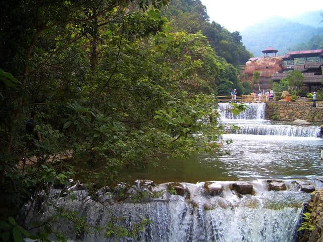 肇庆的生态佳处，德庆县盘龙峡和龙母庙，广东行31