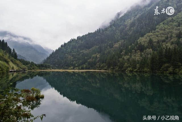 四川旅游景点：美丽的九寨沟风景区