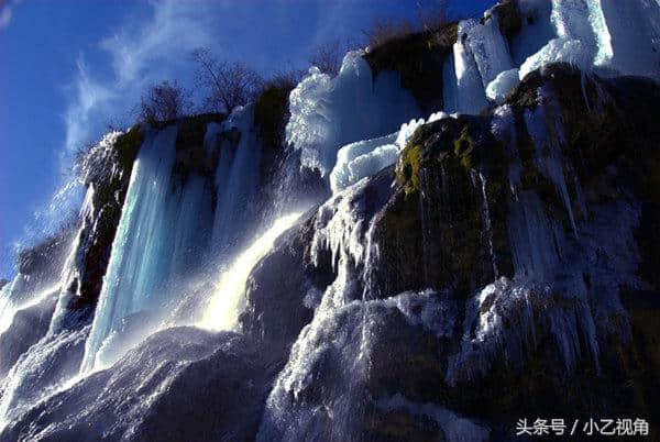 四川旅游景点：美丽的九寨沟风景区