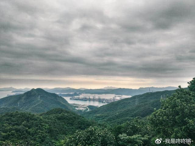 深圳大梅沙不只有大海和沙滩！它还是购物天堂和街拍圣地！