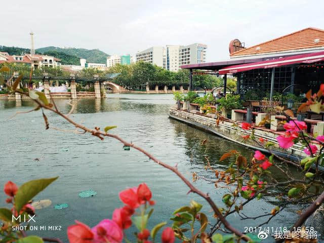 深圳大梅沙不只有大海和沙滩！它还是购物天堂和街拍圣地！